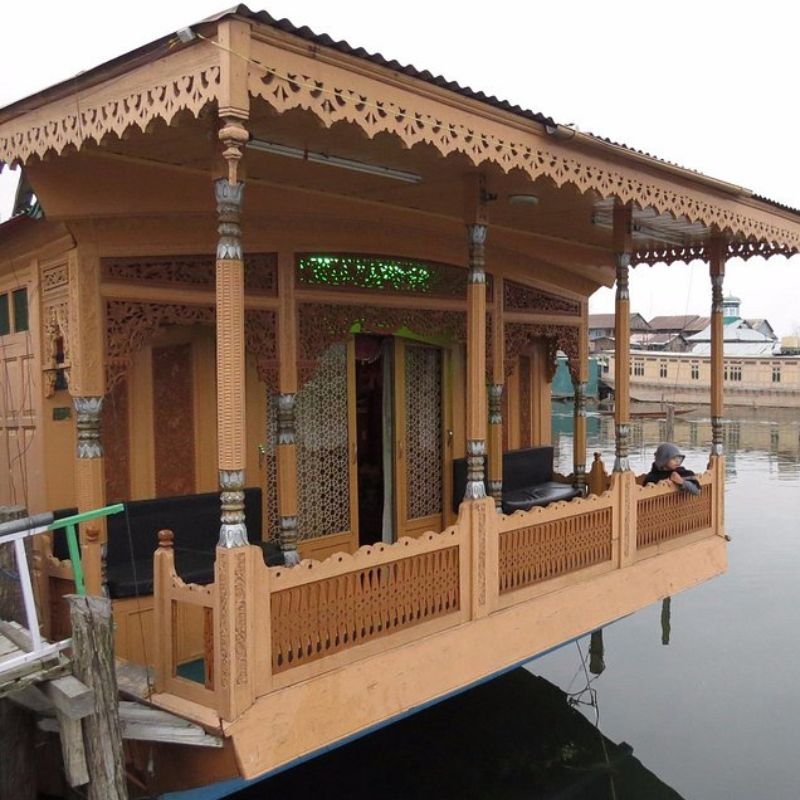 Safina Houseboat Shrinagar